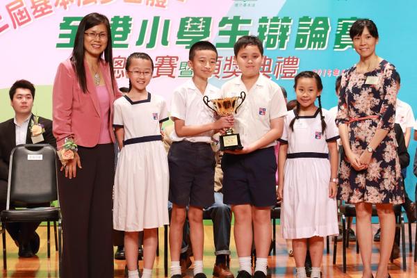 參加校際小學校際辯論賽